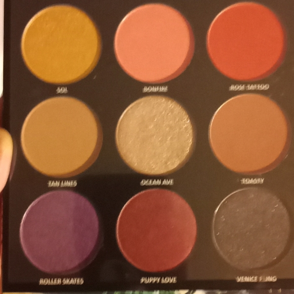 Eyeshadow pallet - Picture 6 of 6